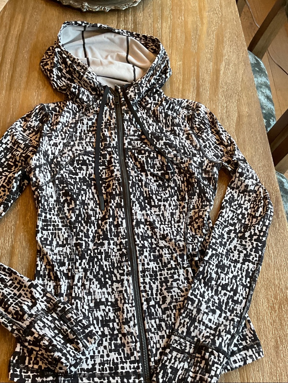 lululemon athletica Black & White Printed Hooded athletic Jacket